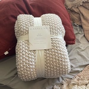 Casaluna Chunky knit blanket